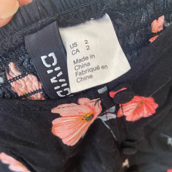 H&M Puff Sleeve Floral cropped Blouse Sweetheart - Picture 5 of 5